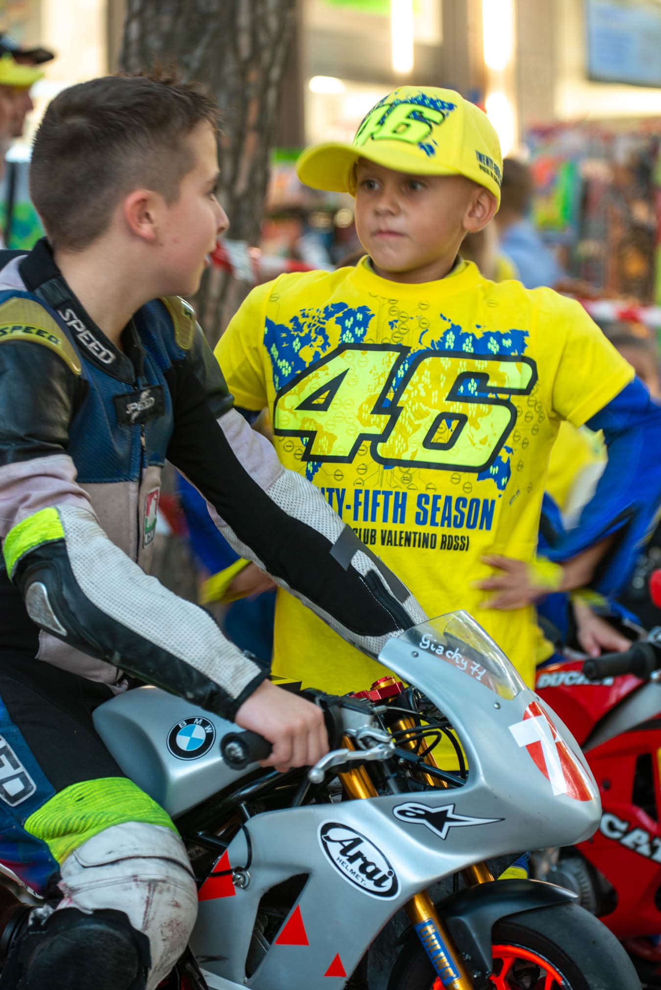 Pic14 - motogp-crowd